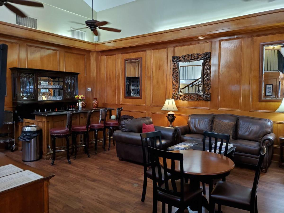 Governors Inn Hotel タラハシー エクステリア 写真